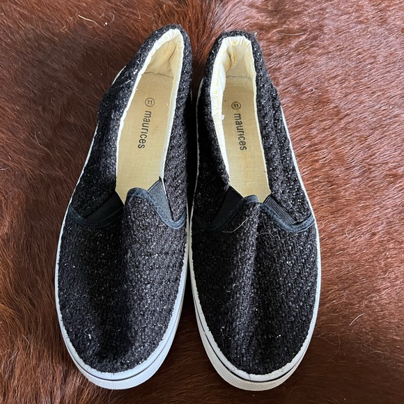 Maurices Slip on shoes - Picture 4 of 6